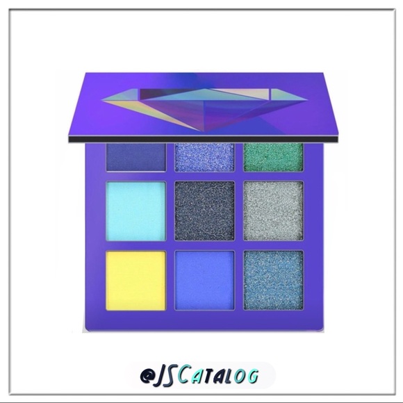 💙NEW 9 Colors Eyeshadow Palette - The Blues - Picture 2 of 5